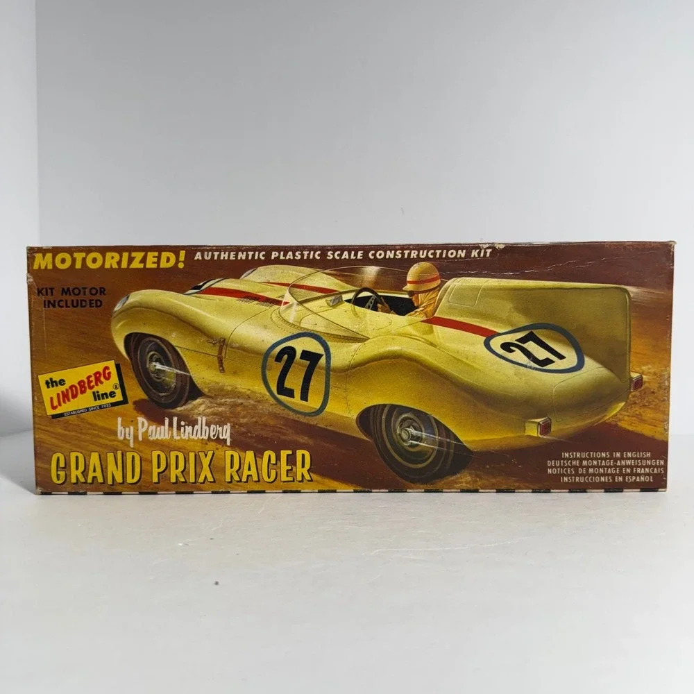 Lindberg Grand Prix Racer Motorized Plastic Model Kit Kit No. 652M-100